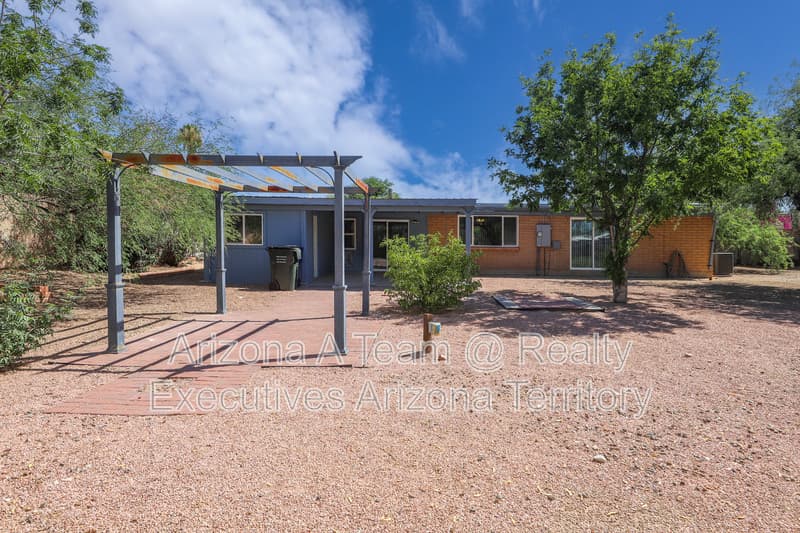 Tucson House: 9530 East 42nd Street