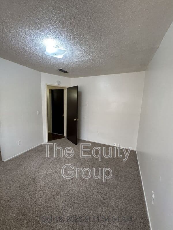 Visalia Condo: 615 S Demaree St