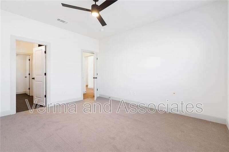 Centerton House: 1051 Whistler St