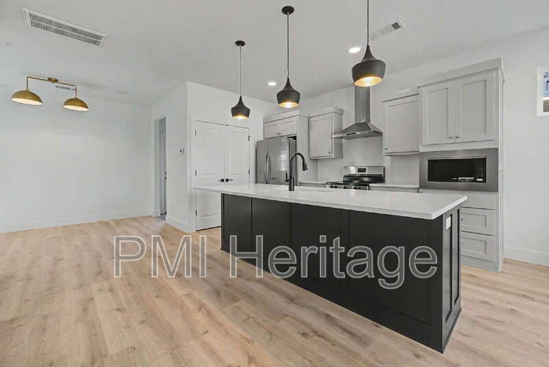 Rogers House: 602 North 6th Street