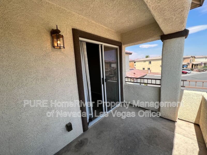 North Las Vegas House: 6109 Blue Luna Street