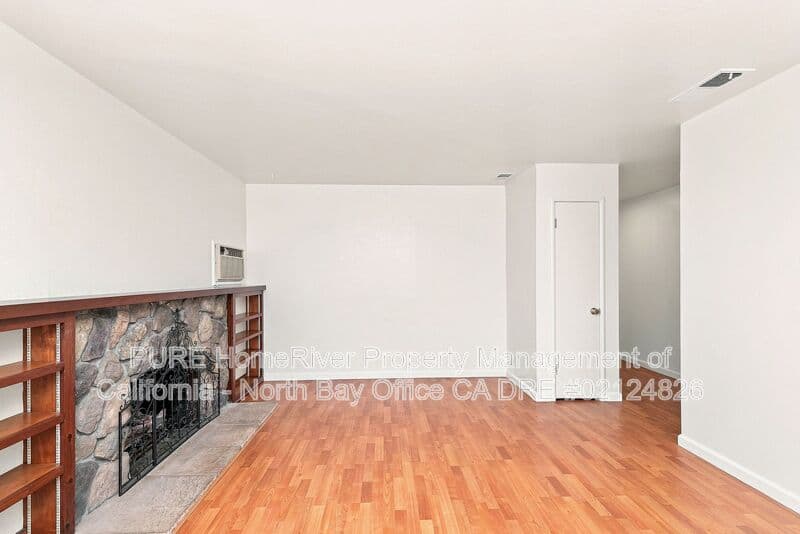 Rohnert Park House: 257 Allan Avenue