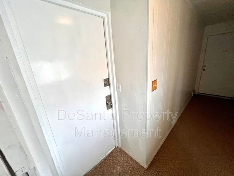 Ambridge Condo: 810 Merchant Street