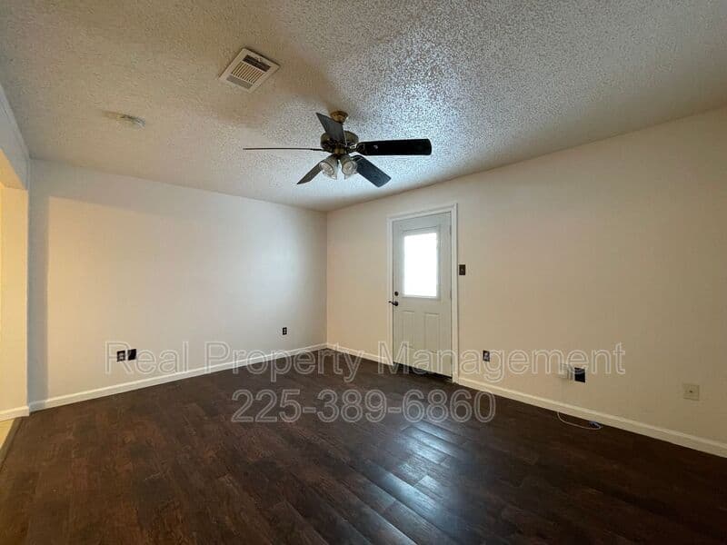 Baton Rouge Townhome: 14619 Forest Grove Ave.