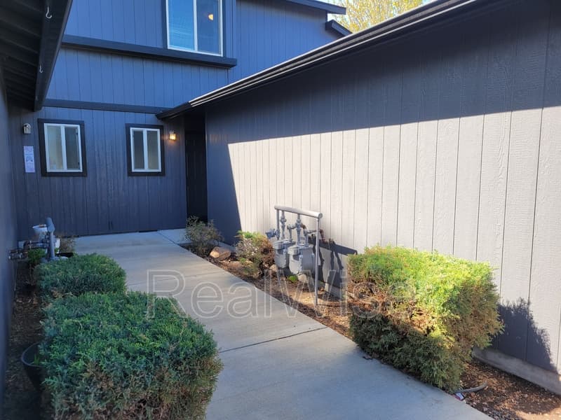 Redmond Townhome: 2478 SW Timber View Ct