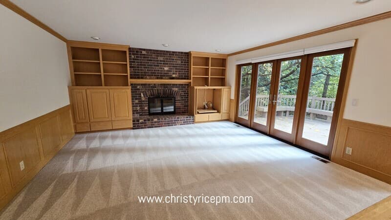 Redmond House: 16323 NE 50th Way