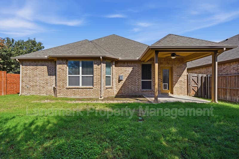 McKinney House: 11809 Bertram