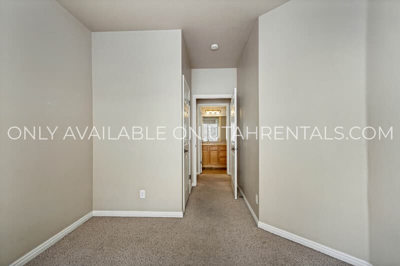 Provo Condo: 1043 Canyon Meadow Dr