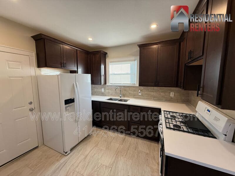 Milwaukee Condo: 3122 N 28th Street