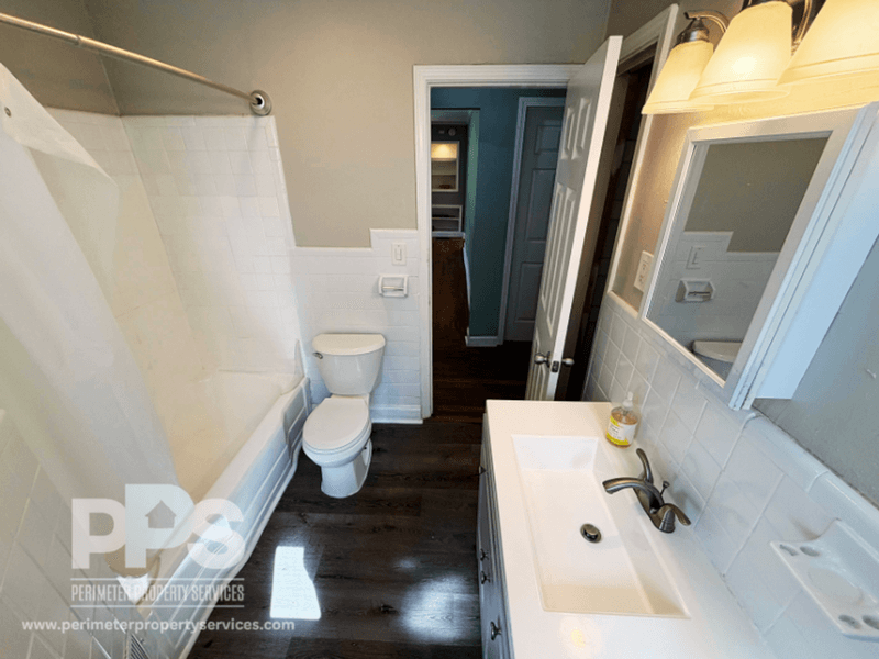 Atlanta House: 645 Charlotte Pl NW