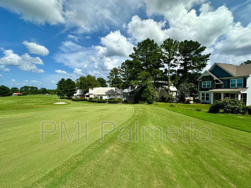 Blythewood House: 35 Golden Spur Ln