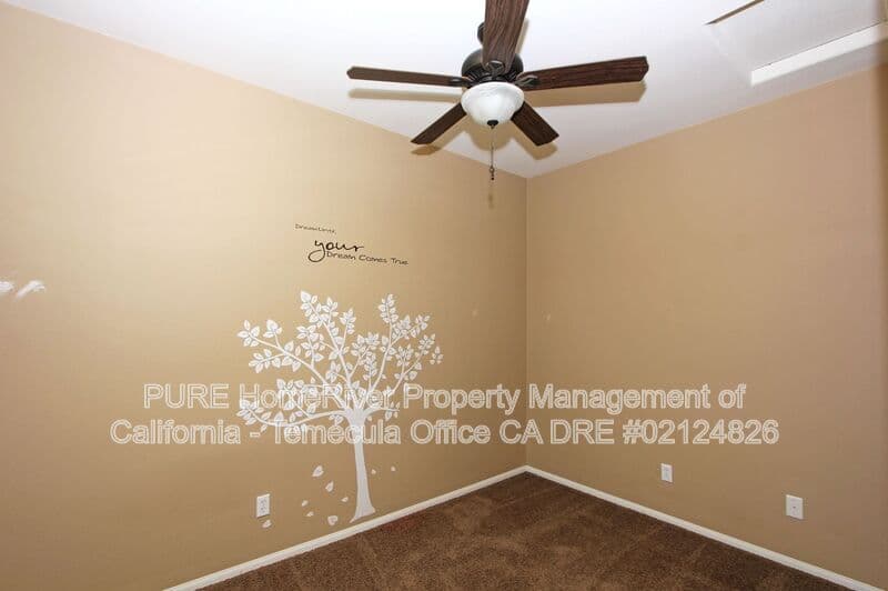 Temecula House: 44916 Honey Locust Dr