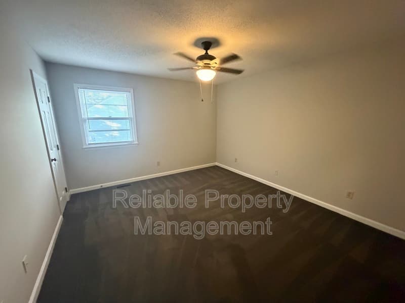 Clayton Townhome: 323 S Moore St