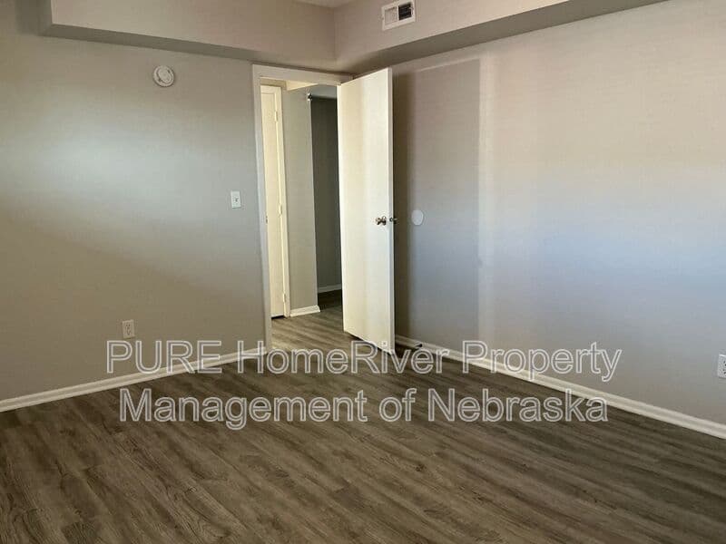 Omaha Condo: 4422 S 25th Street