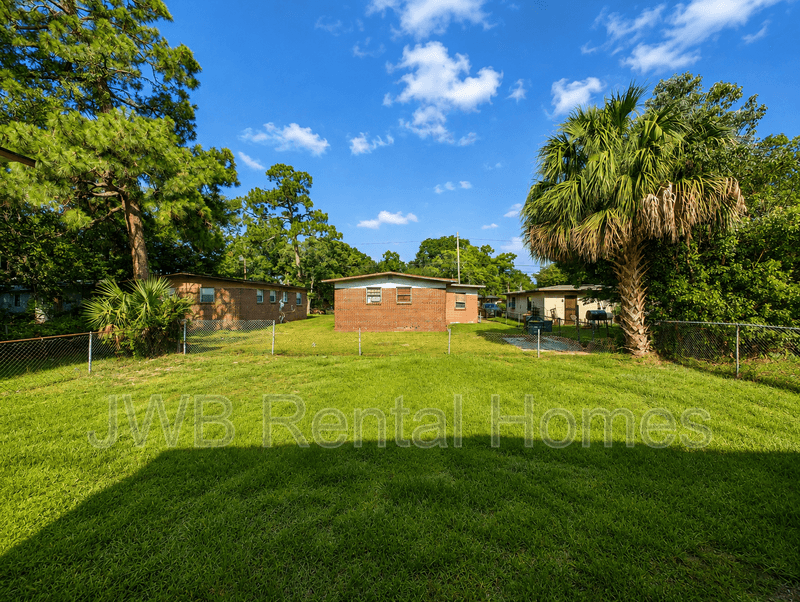 Jacksonville House: 3330 Marlo St