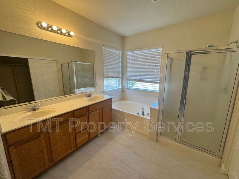 Elk Grove House: 9654 Little Harbor Way