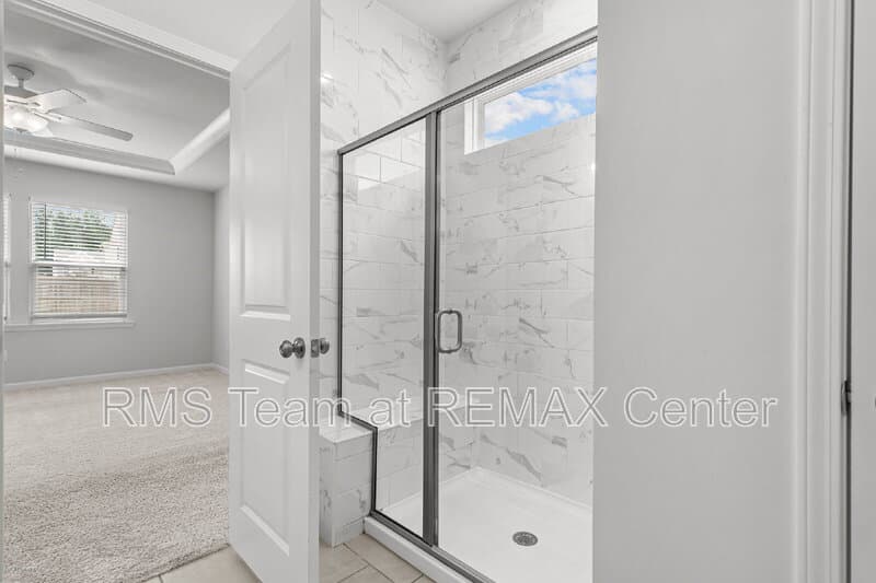 Auburn House: 1333 Maston Rd