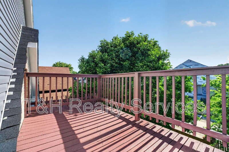 Indianapolis House: 210 Keystone Avenue