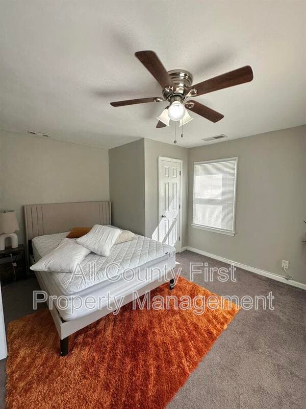 Decatur House: 1384 Peachcrest Rd,