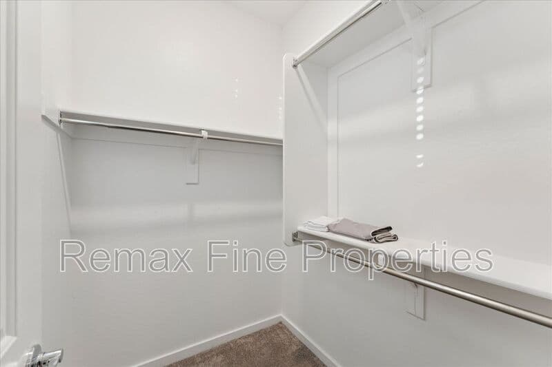 Mesa House: 4803 S Ferric