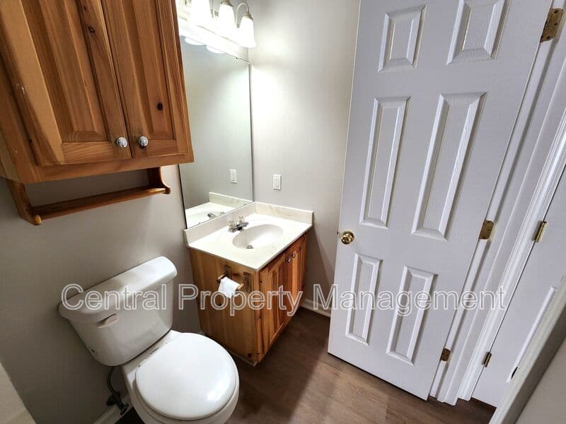Moore House: 303 Rexford Drive
