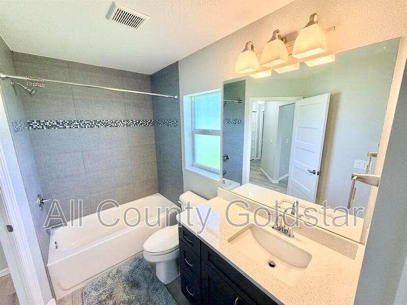 North Port House: 4443 Cinderella Cir