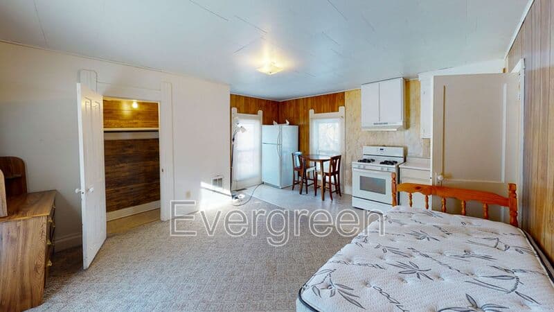 Mercer Condo: 433 Greenville Ave