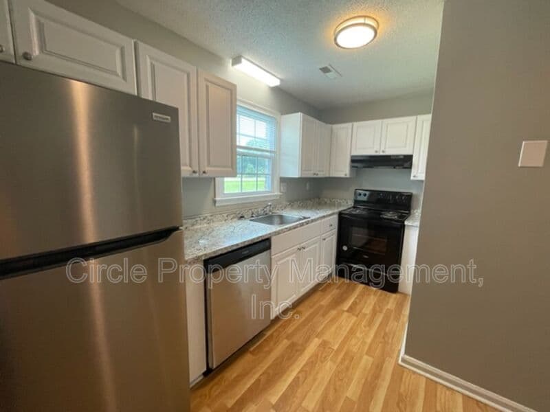Meridianville Condo: 111 Claybill Drive NW