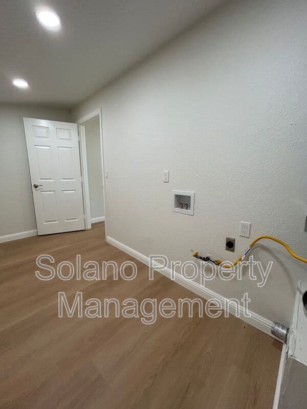Vacaville House: 316 Butcher Road