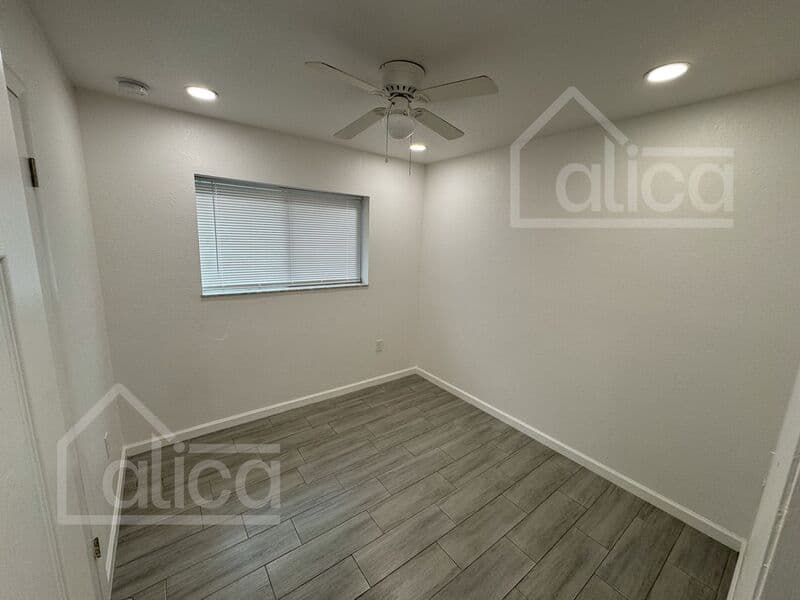 Palmetto House: 2701 13th Street W