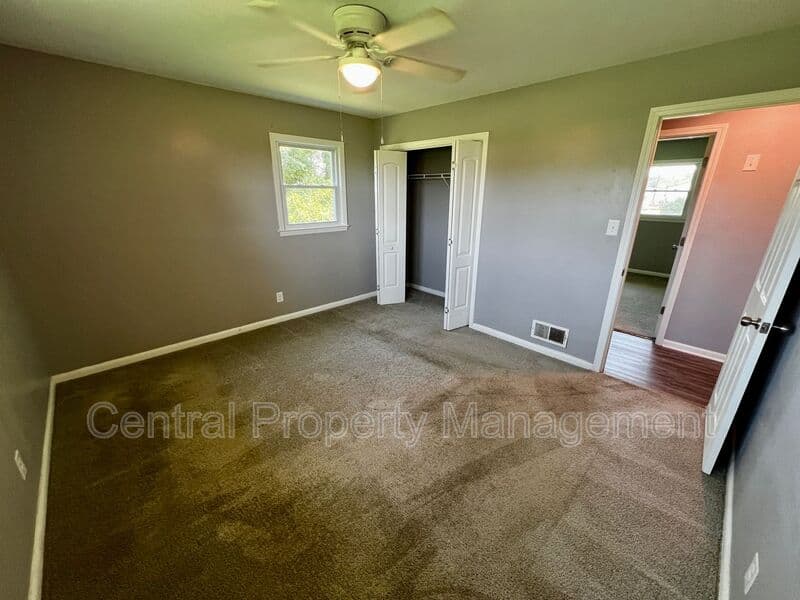 Spartanburg House: 104 Madison Circle