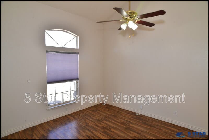 El Paso House: 12062 Ben Proctor Dr