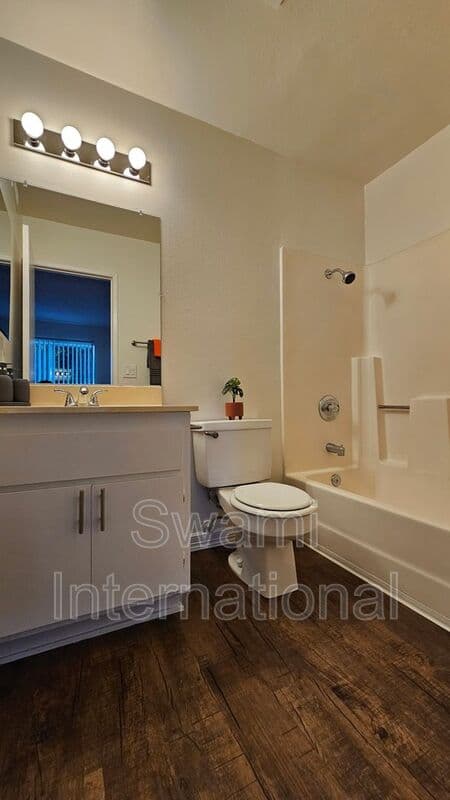Garden Grove Condo: 13882 Clinton Street