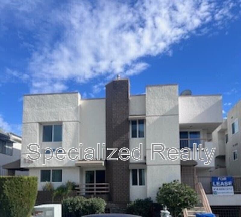 Burbank Condo: 328 East Providencia Avenue