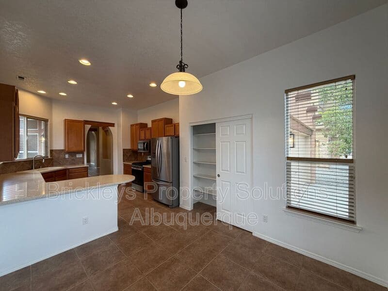 Rio Rancho House: 65 Willow Trace Court SE
