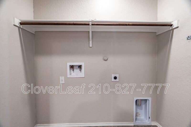 San Antonio House: 1403 Slice Parkway