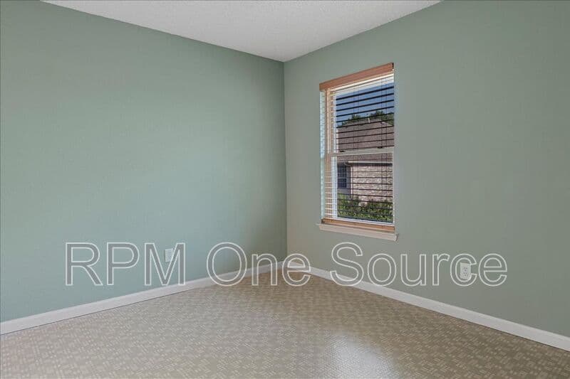 Plano House: 6752 Macintosh Drive