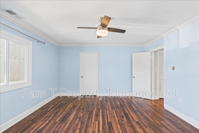 Savannah Townhome: 12502 Apache Ave