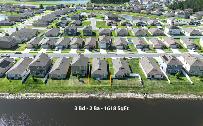 Jacksonville House: 15729 Equine Gait Dr