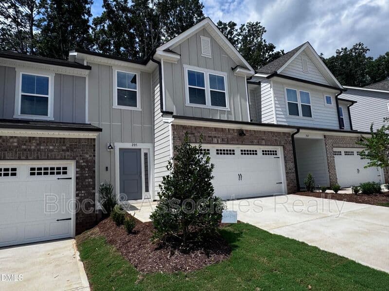 Raleigh House: 205 Broomside Avenue