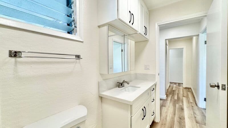 Kailua House: 421 C Olomana Street