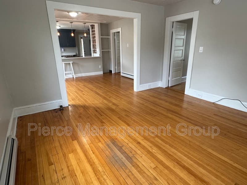 Manchester Condo: 4 Hazel Street