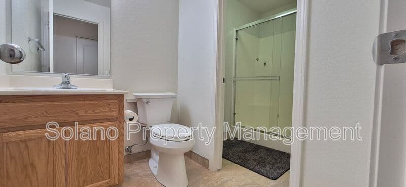 Dixon House: 2080 Mariposa Drive
