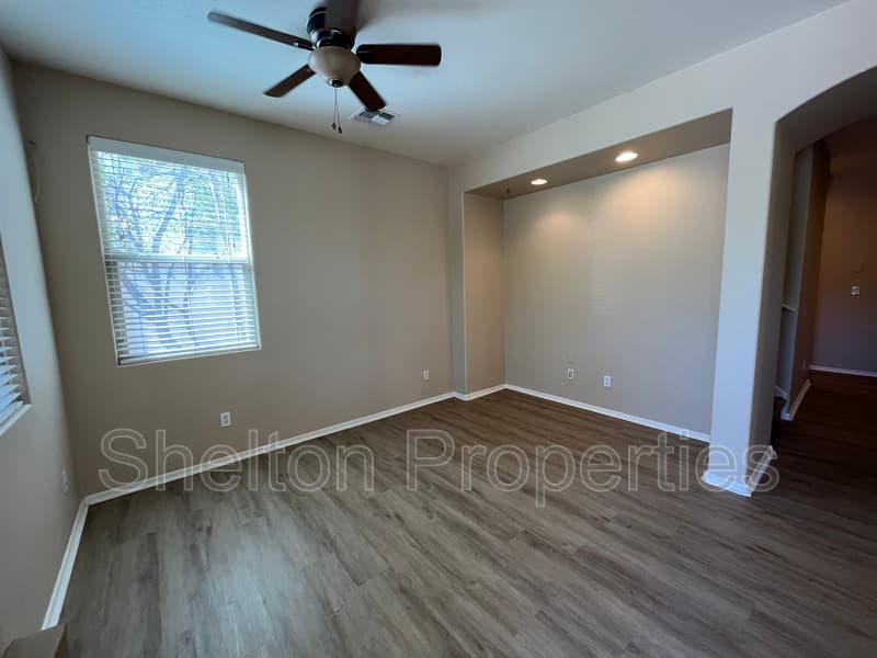 Buckeye House: 2958 N Clanton St