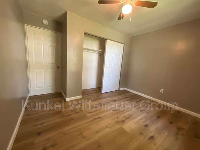 Swansea Condo: 21 Gundlach Place