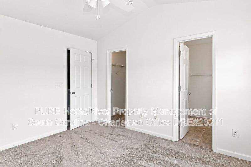 Goose Creek House: 240 Jackson St
