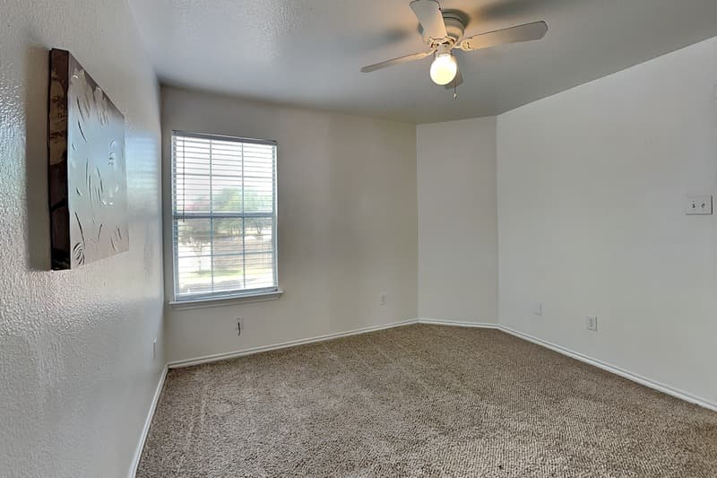 Duncanville House: 905 Fairbanks Cir