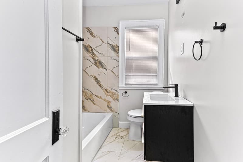 Detroit Condo: 3239 Fullerton Avenue - 1 Lower