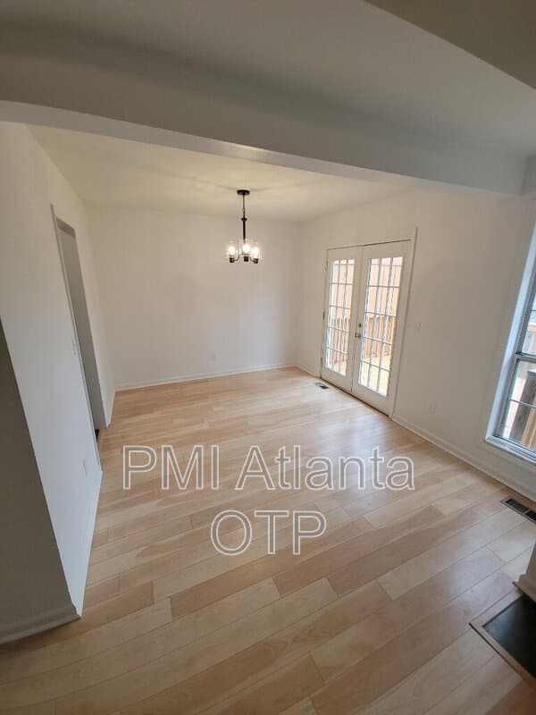 Marietta House: 1782 Millview Dr