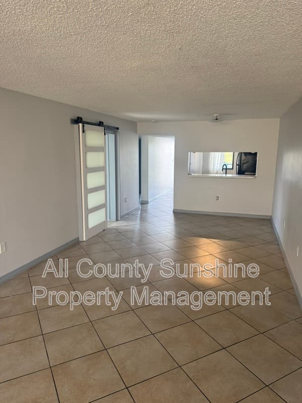 Tampa Condo: 2424 West Tampa Bay Blvd